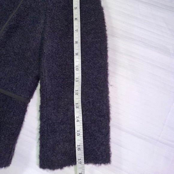 Classiques Entier unique, tailored navy blazer with black trim XS - Picture 16 of 16